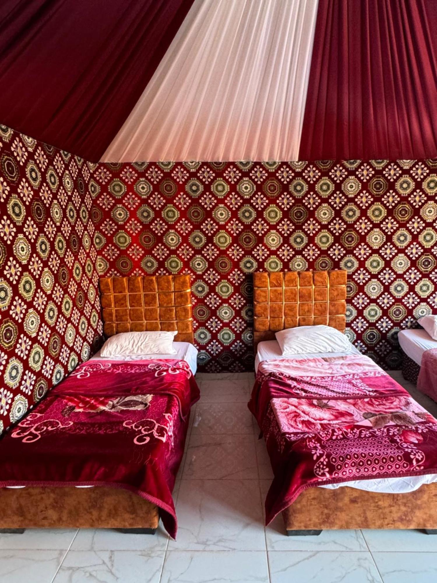 Wadi Rum Bubble Camp & Tour Exterior photo