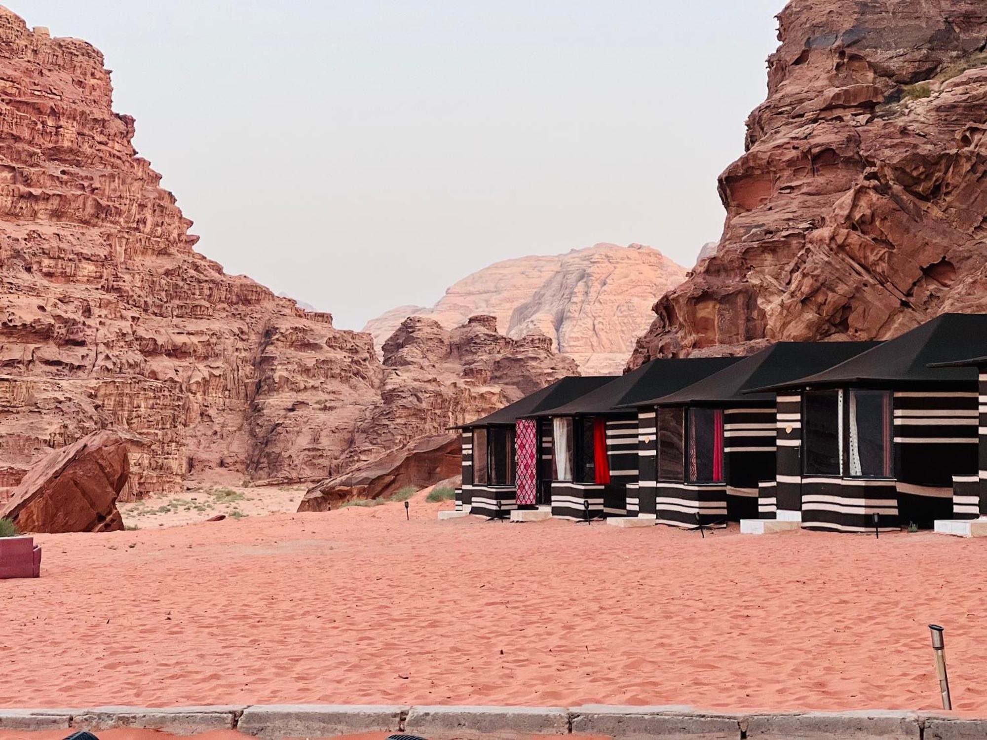 Wadi Rum Bubble Camp & Tour Exterior photo